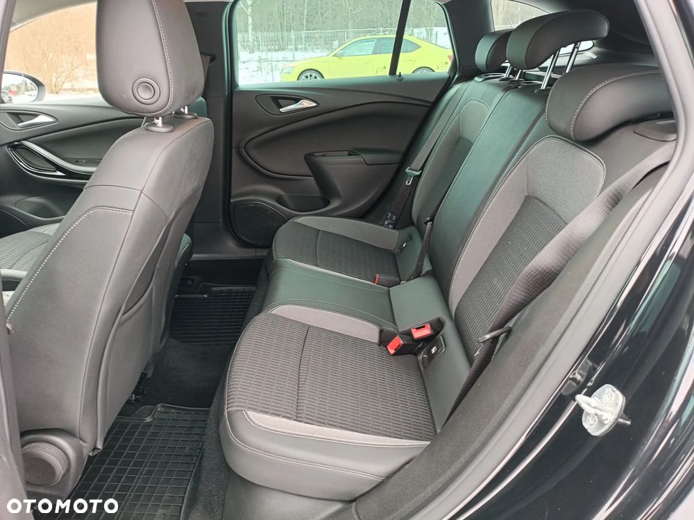 Opel Astra 1.5 D Start/Stop Business Elegance - 12