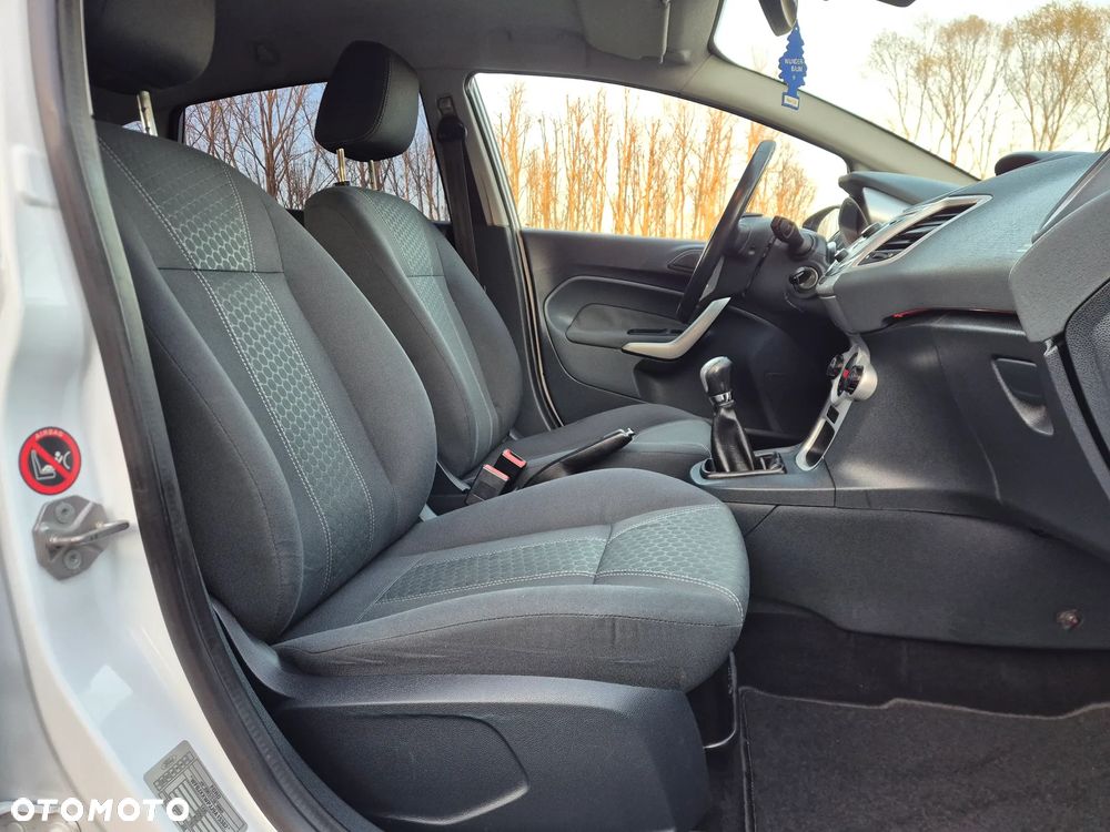 Ford Fiesta 1.25 Titanium - 29
