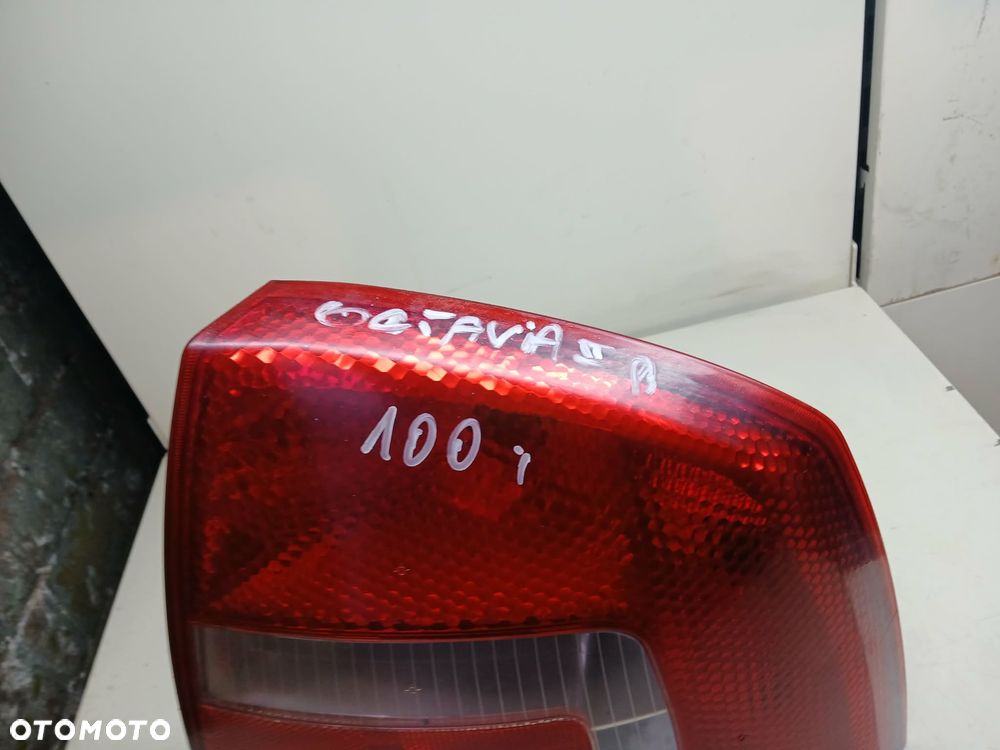 Skoda Octavia II Lampa tylna prawa, lewa. - 5