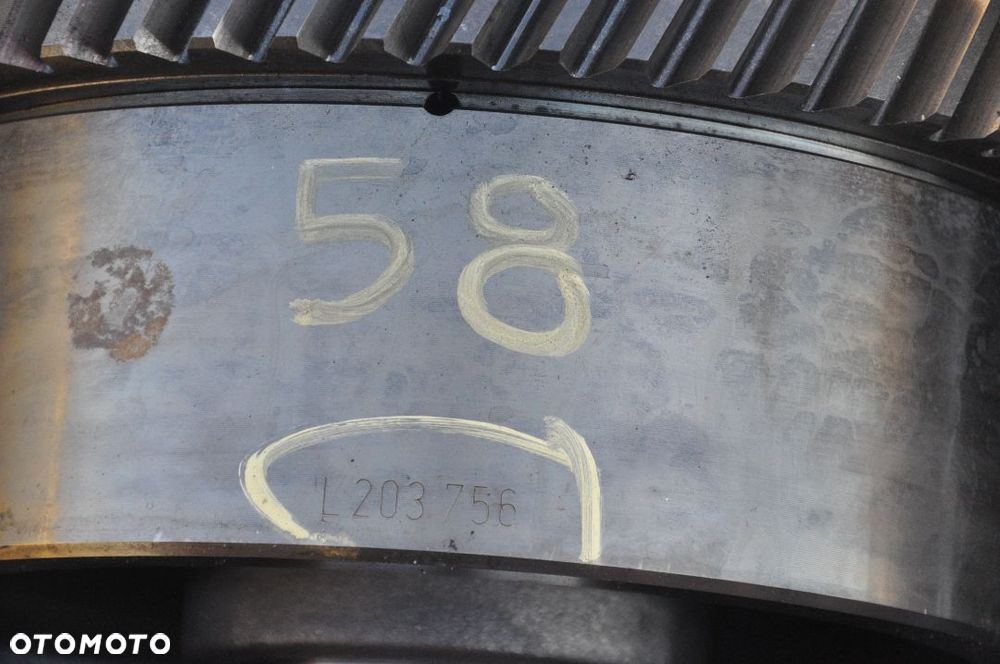 PRZYSTAWKA PRZEDNIEGO NAPĘDU JOHN DEERE 6190R 58 ZĘBÓW - 4