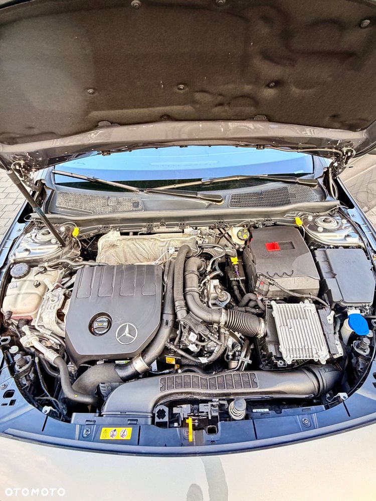 Mercedes-Benz Klasa A 180 7G-DCT Style - 16