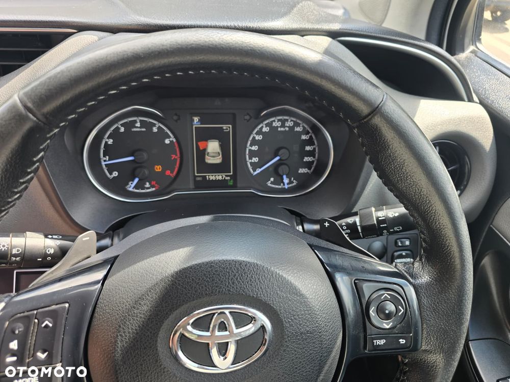 Toyota Yaris 1.5 Comfort CVT - 15