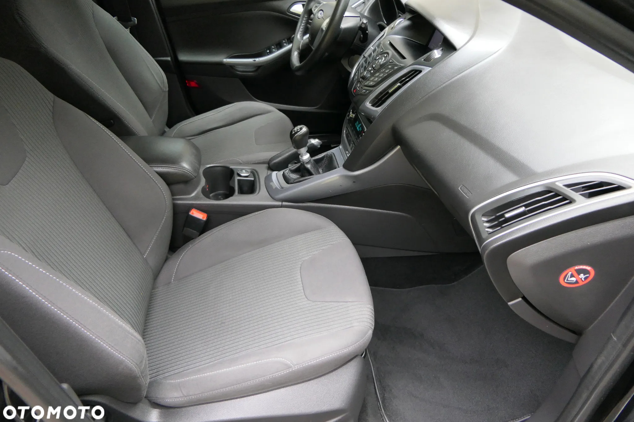 Ford Focus 1.6 TDCi Titanium ECOnetic - 17
