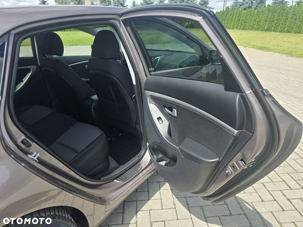Hyundai i30 - 21