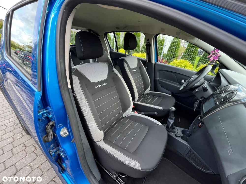 Dacia Sandero Stepway TCe 90 Prestige - 18