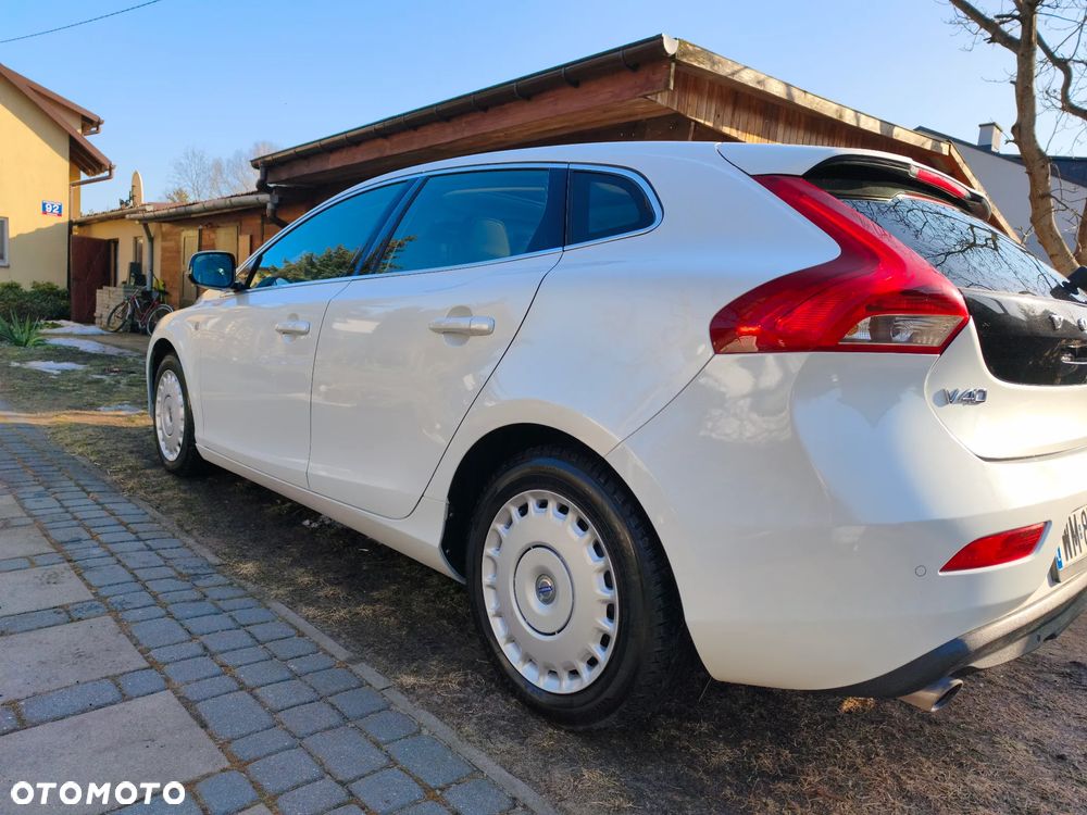 Volvo V40 D4 Drive-E Ocean Race - 7