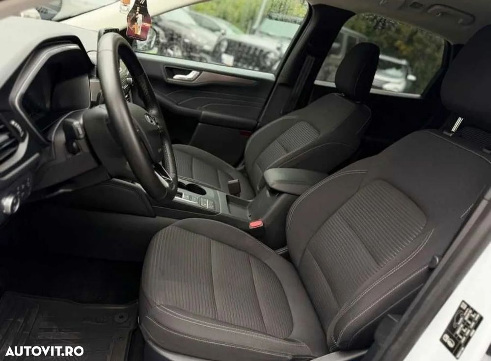 FORD Kuga 2021 — imagine 8