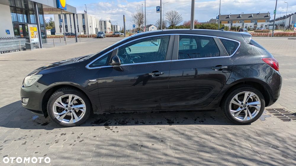 Opel Astra 1.4 Turbo Sport - 4