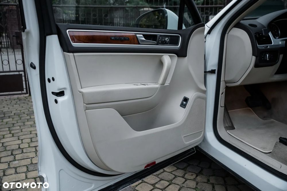 Volkswagen Touareg 3.6 V6 FSI Automatik - 22