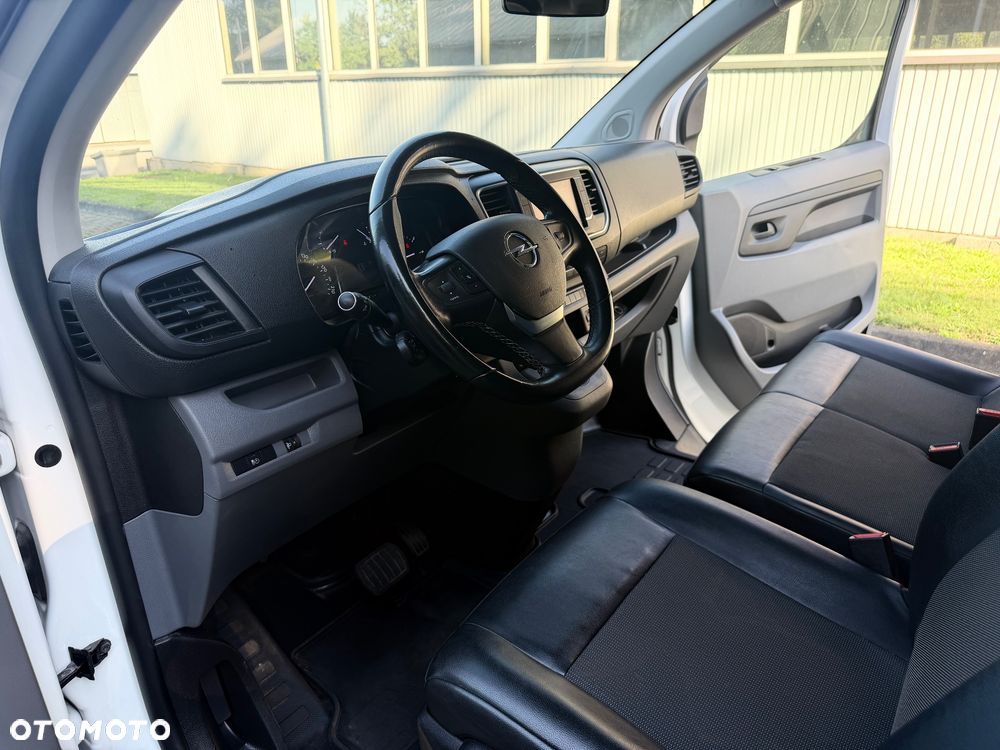 Opel Vivaro - 18