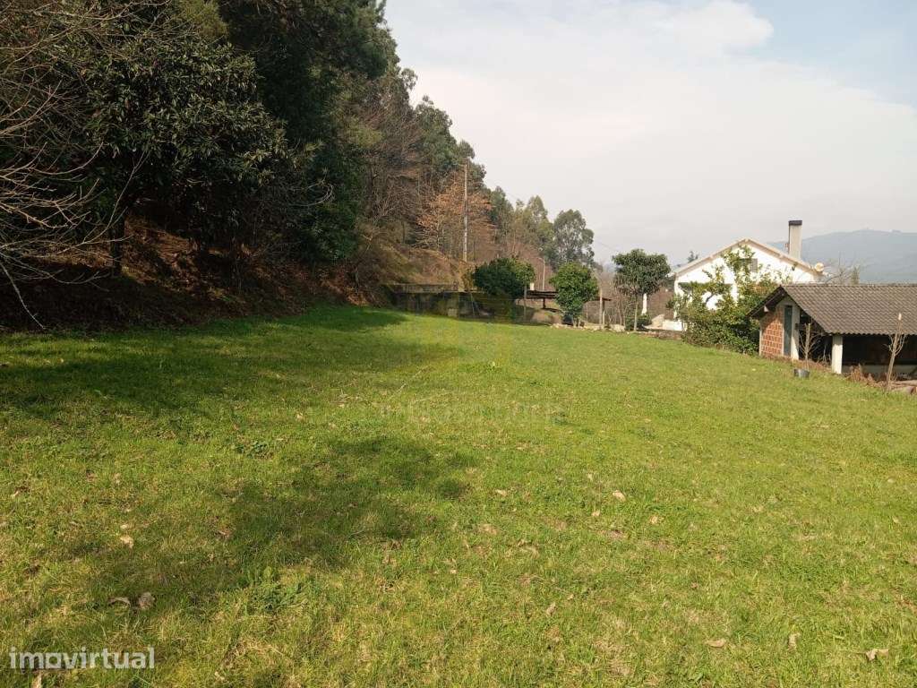 Terreno com 4.100m² | Excelente Potencial de Construção - Grande imagem: 3/20