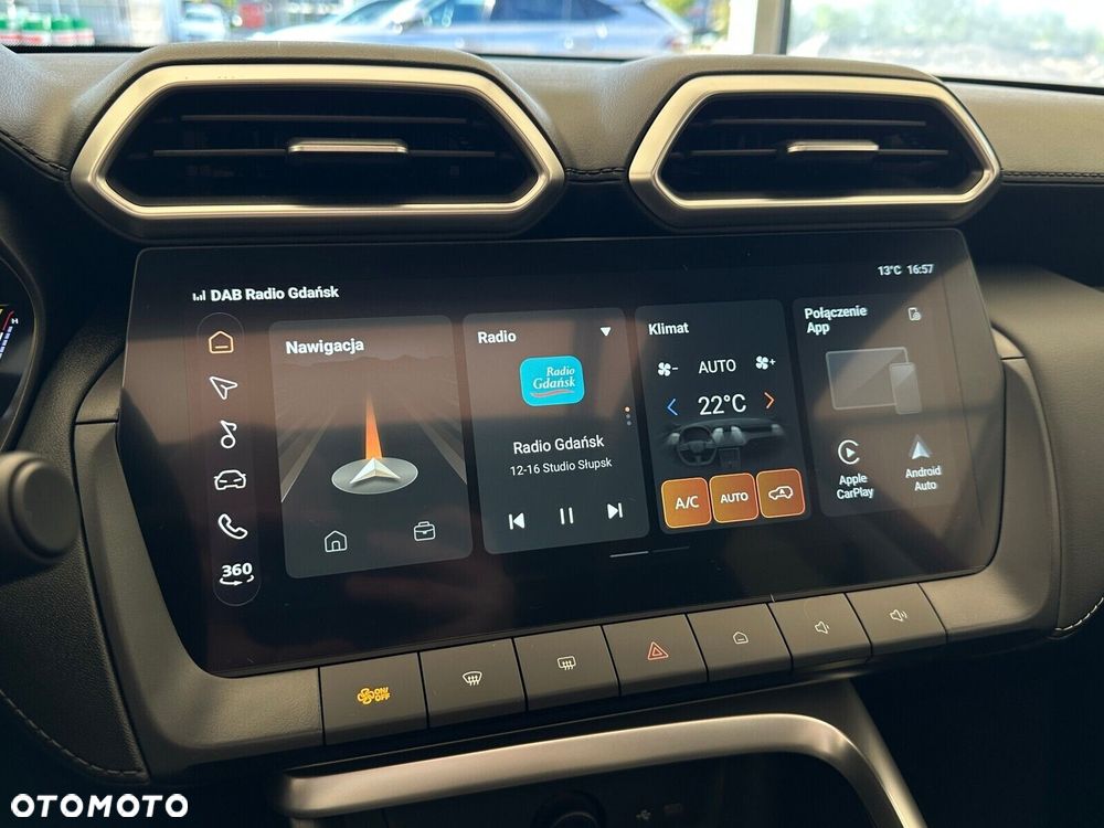 MG ZS Hybrid+ - 24