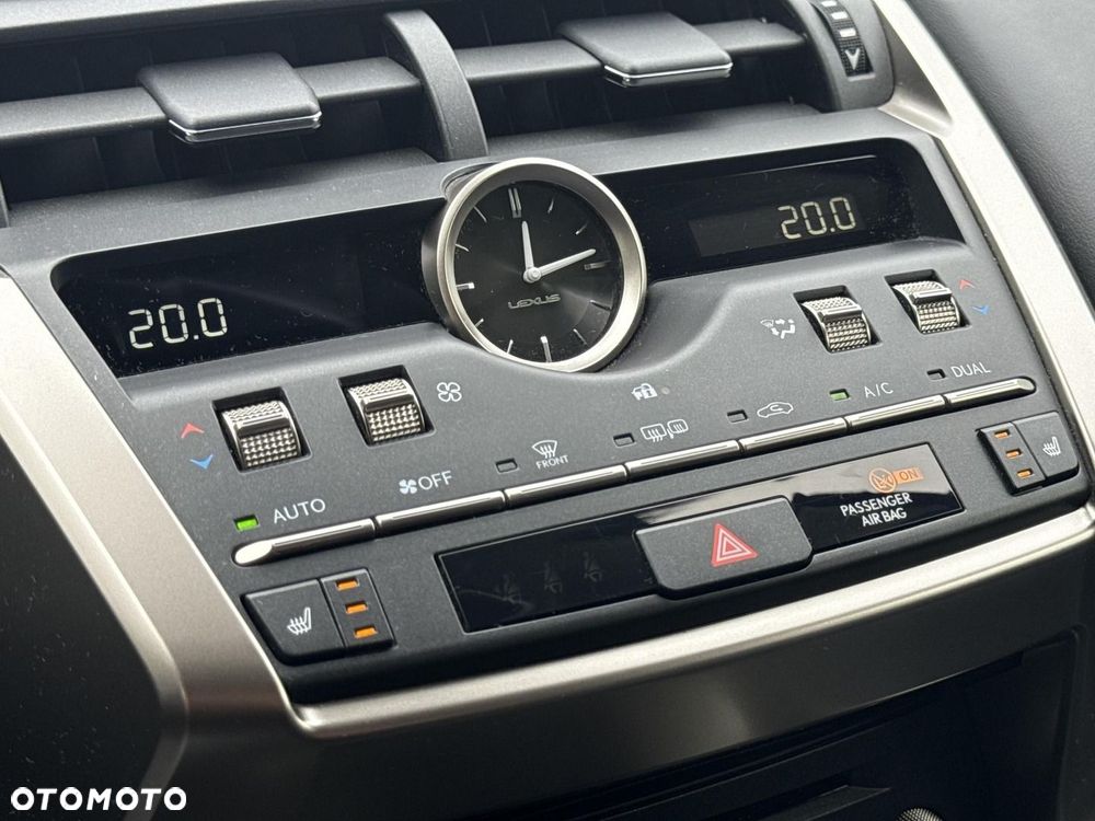 Lexus NX 300h F Impression AWD - 15