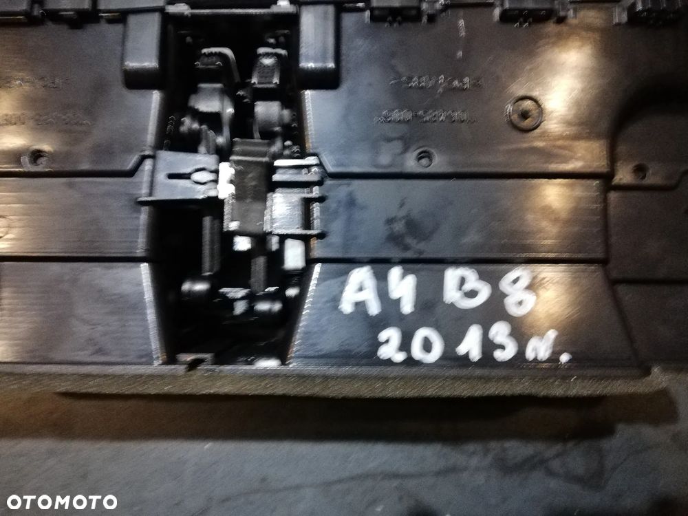 KRATKA NAWIEWU ŚRODKOWA AUDI A4 B8 A5 8T 8T2820951D - 3