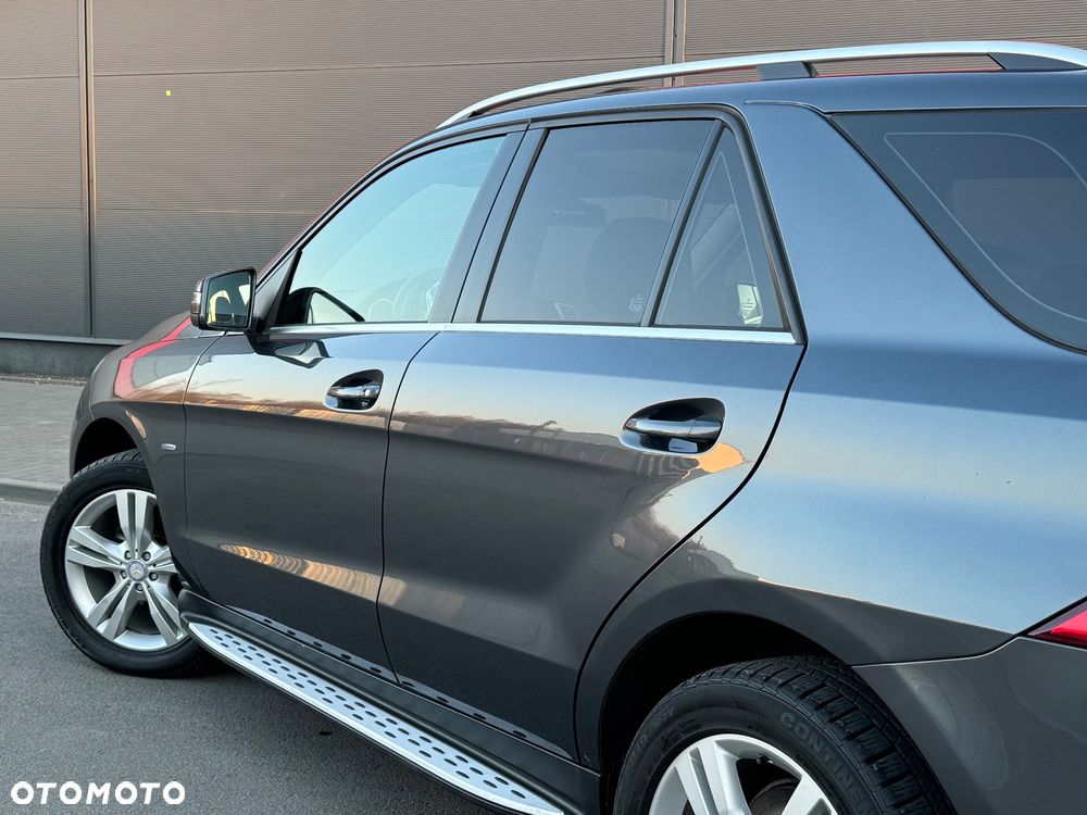 Mercedes-Benz ML - 16
