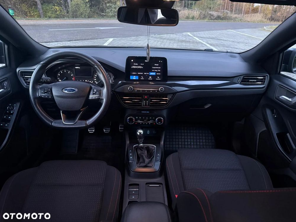 Ford Focus 1.0 EcoBoost ST-Line - 11