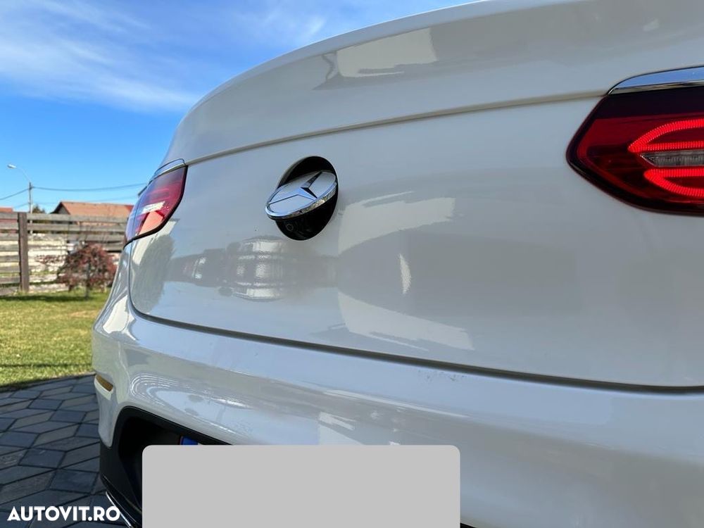 Mercedes-Benz GLC 250 d 4MATIC 9G-TRONIC AMG Line - 11