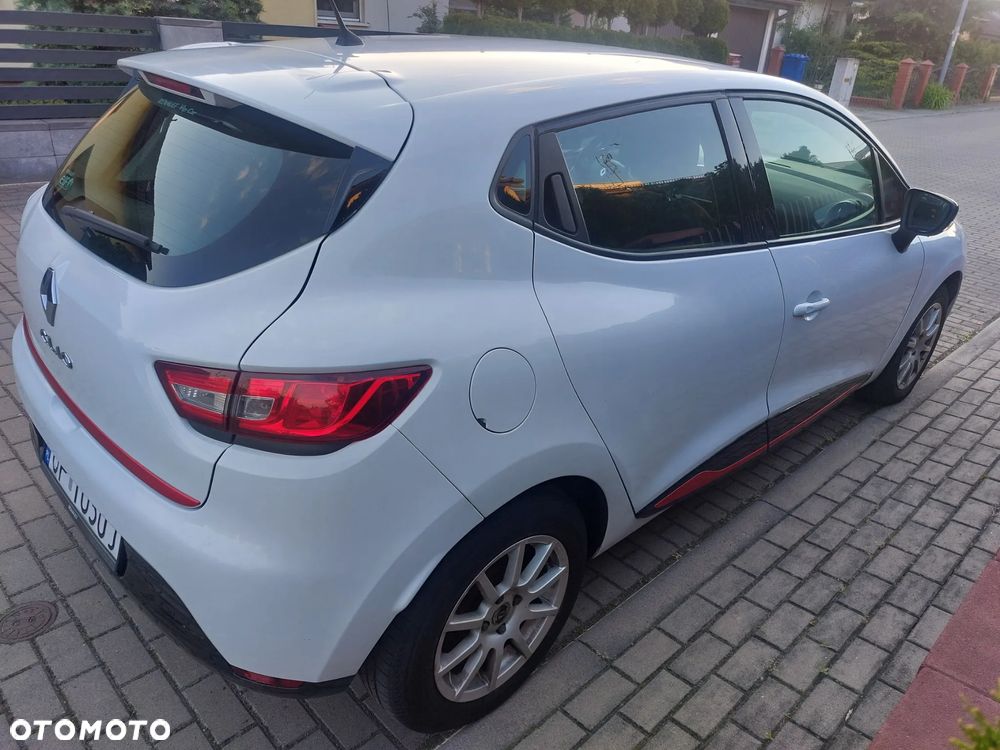 Renault Clio - 10
