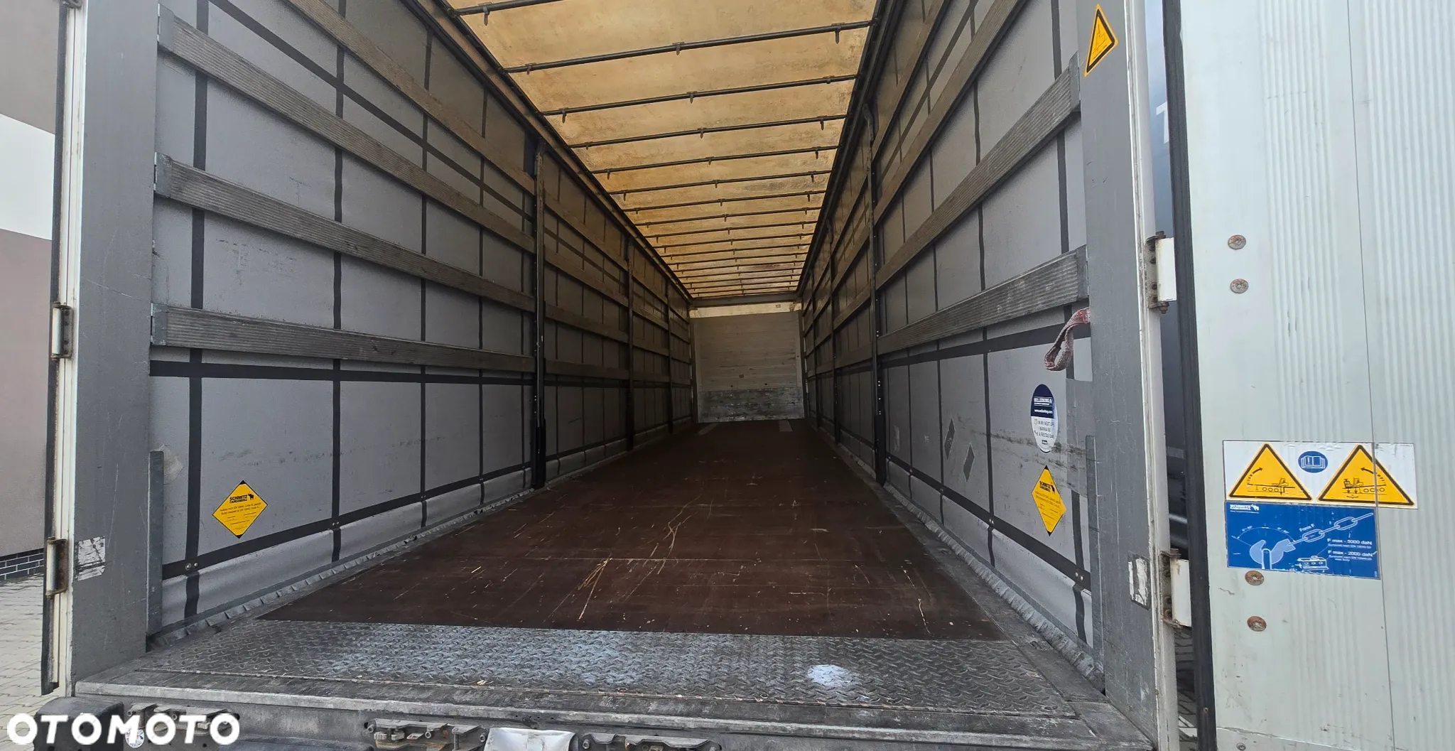 Schmitz Cargobull - 3