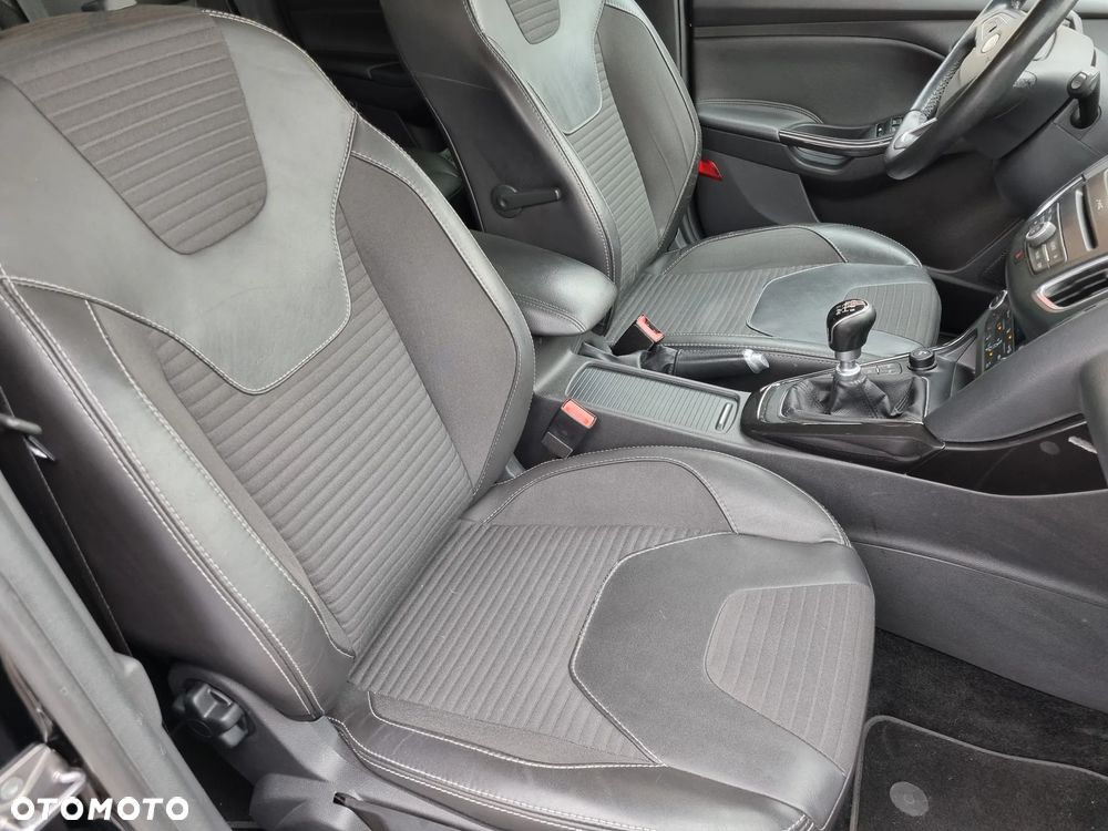 Ford Focus 2.0 TDCi Titanium ASS - 11