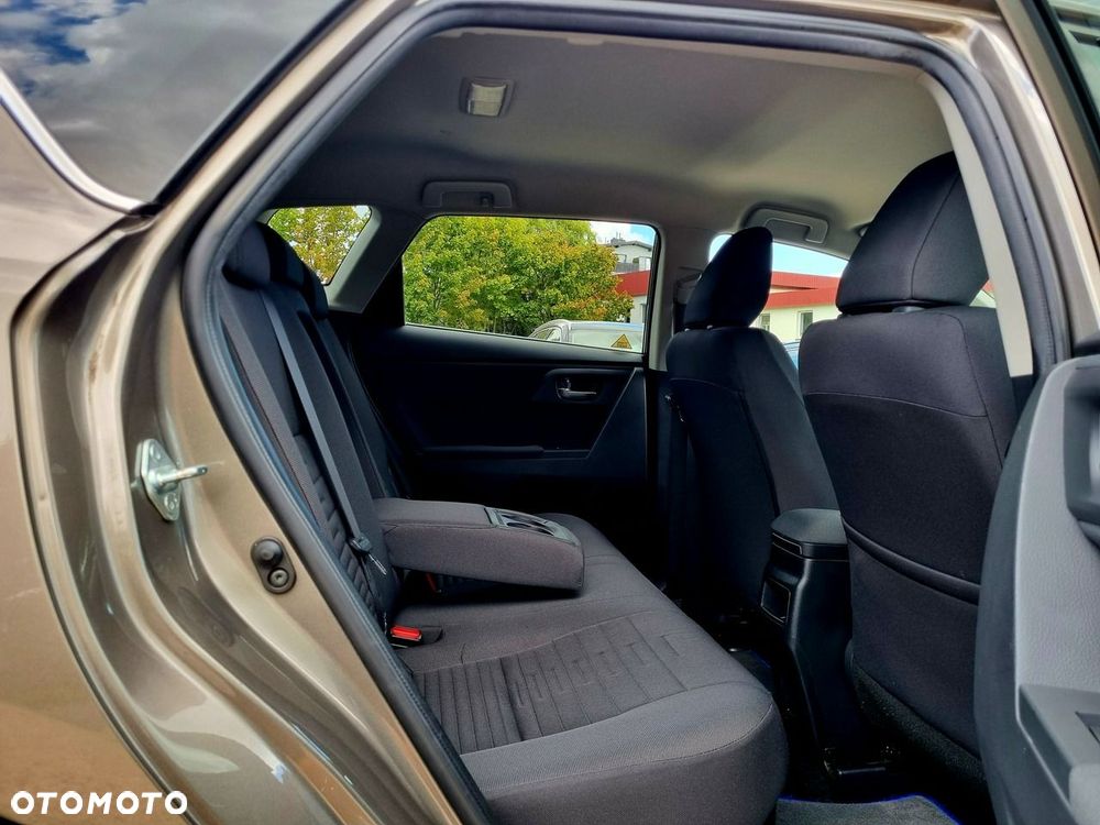 Toyota Auris Hybrid 135 Comfort - 12