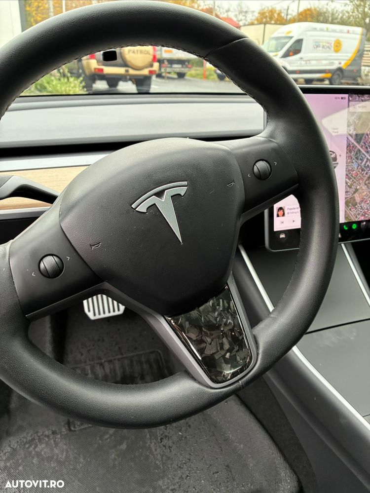 Tesla Model 3 AWD Dual Motor - 24