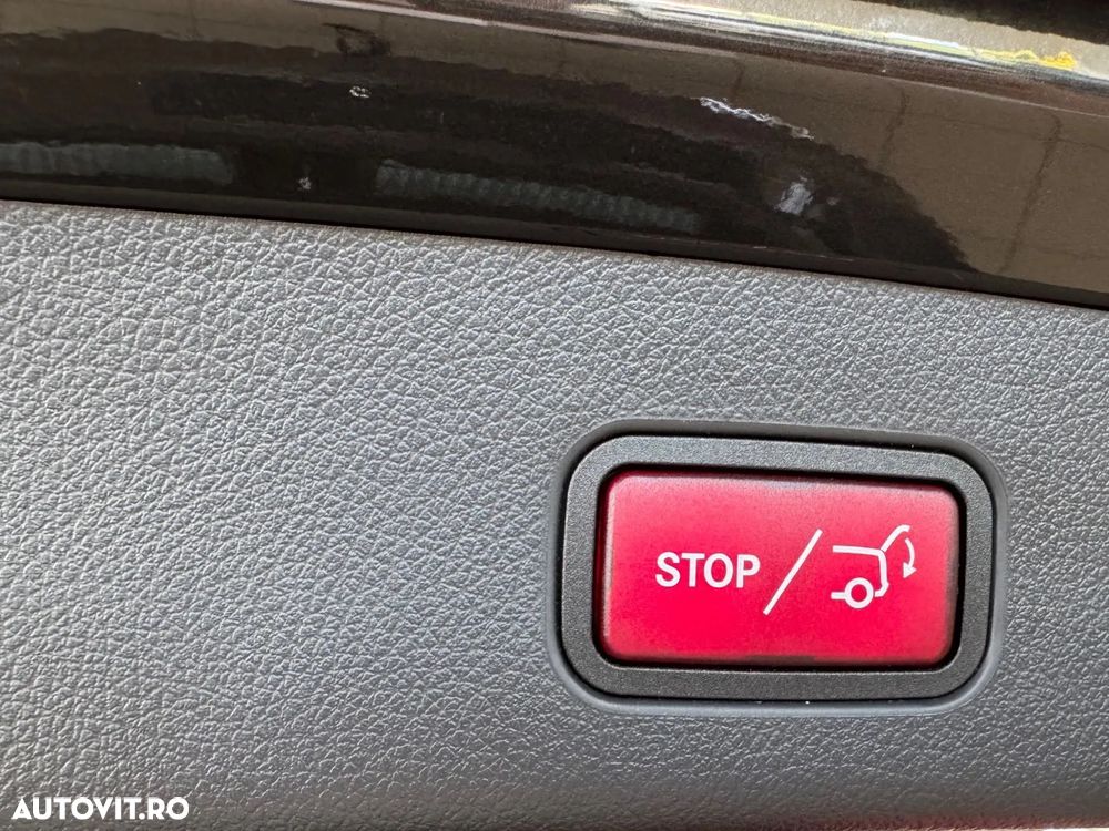 Mercedes-Benz GLC 300 4Matic 9G-TRONIC AMG Line Advanced - 10