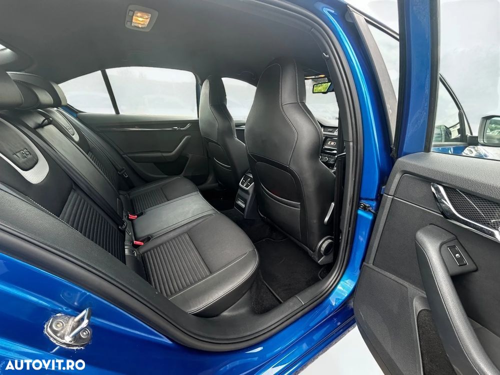 Skoda Octavia 2.0 TDI RS - 19