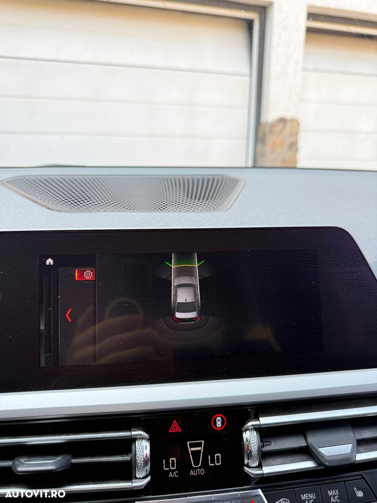 BMW Seria 3 320d AT MHEV - 29