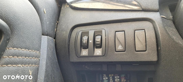 PRZEŁĄCZNIK ŚWIATEŁ RENAULT SCENIC III 3