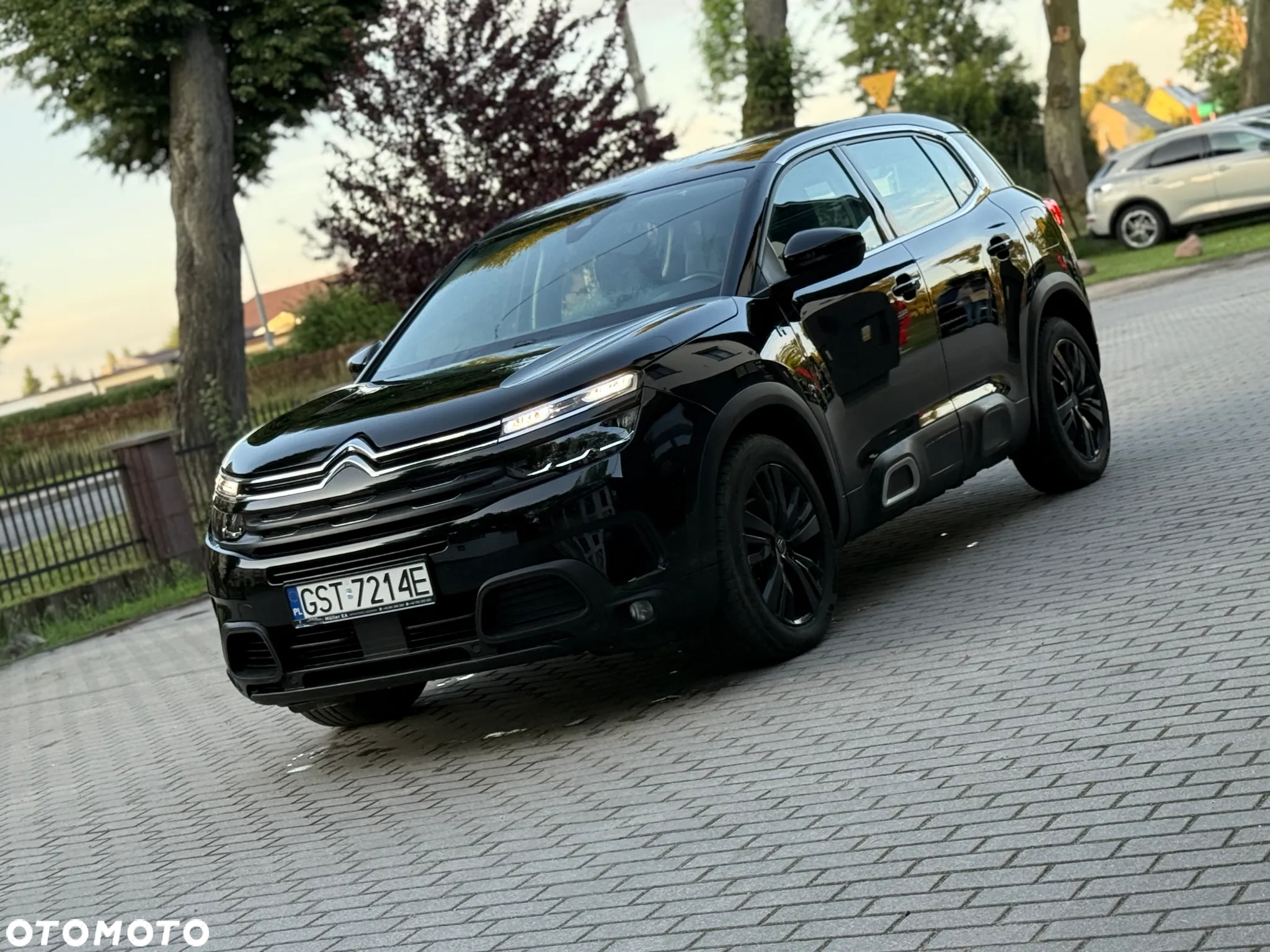 Citroën C5 Aircross Hybrid 225 e.EAT8 SHINE PACK - 2