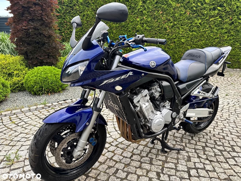 Yamaha FZS - 3