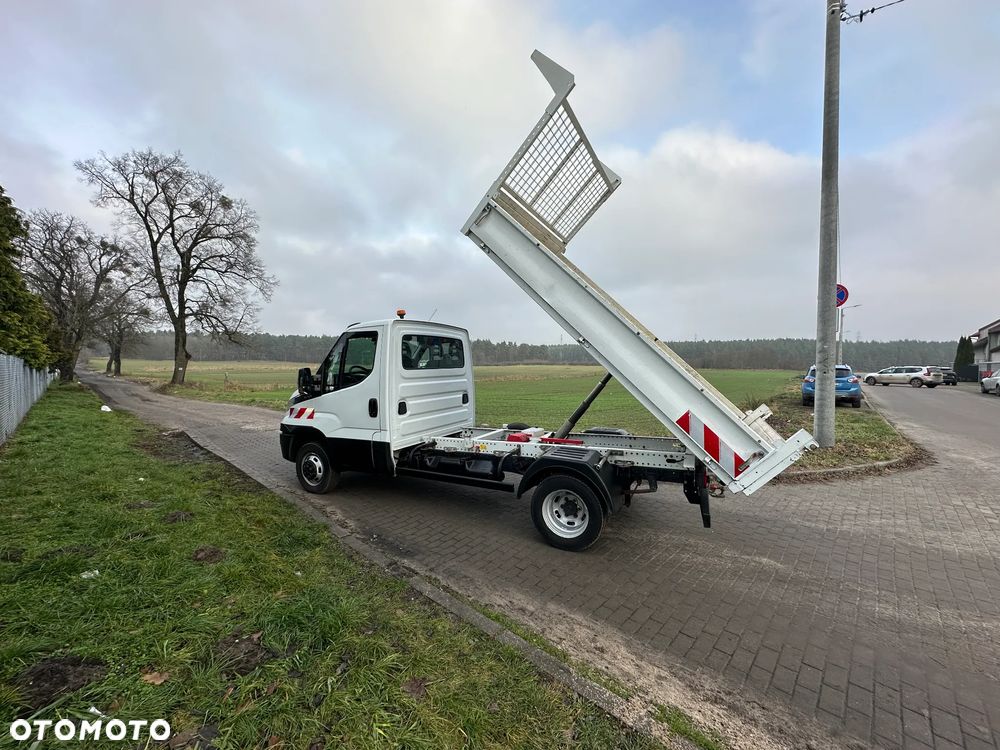 Mitsubishi FUSO KIPER WYWROTKA 3,0 - 12