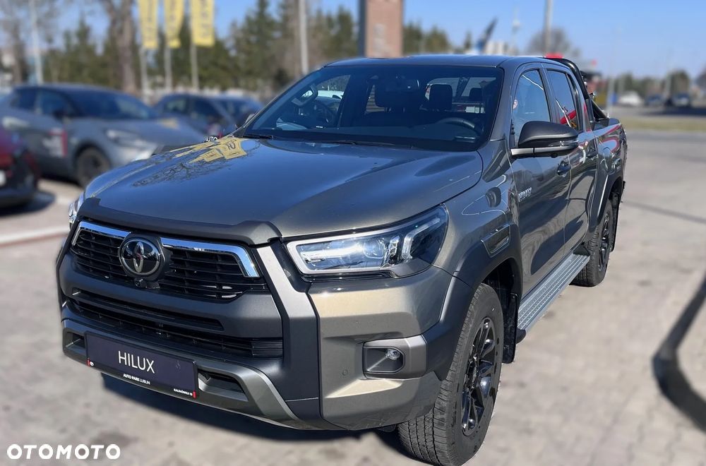 Toyota Hilux - 11