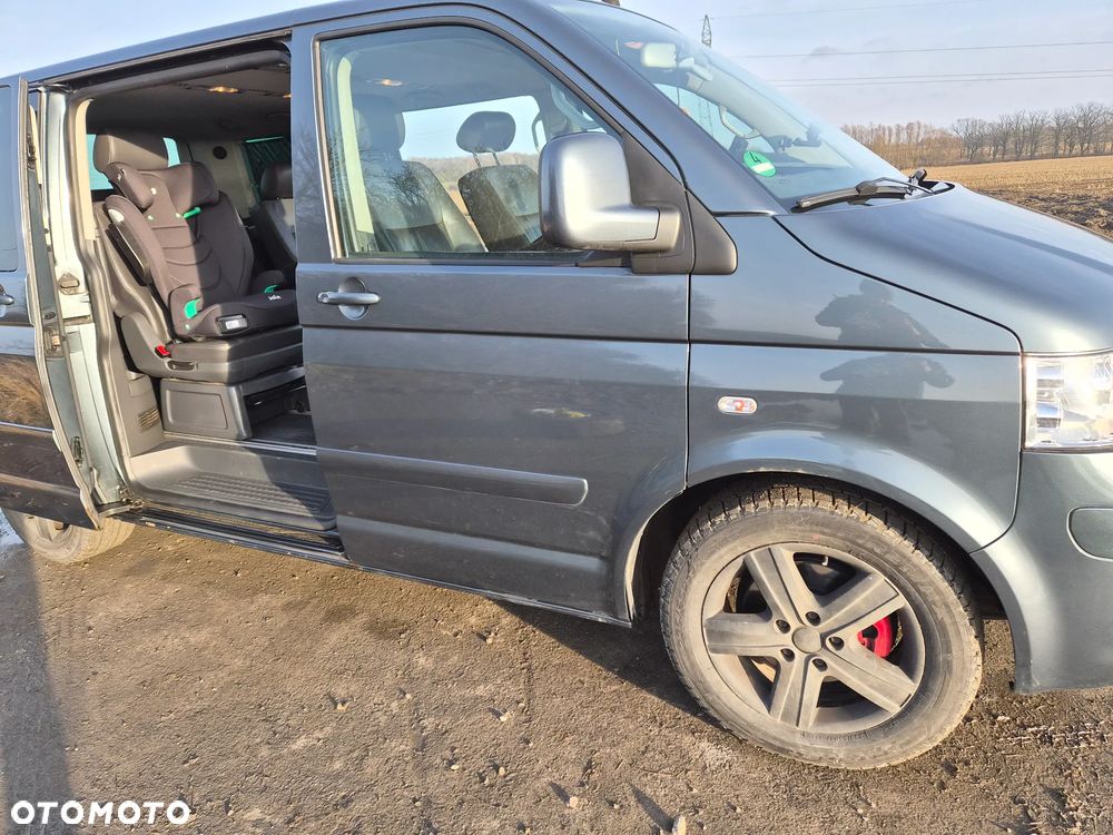 Volkswagen Multivan - 8