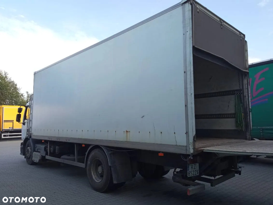 Renault Premium 270 DCI - 3