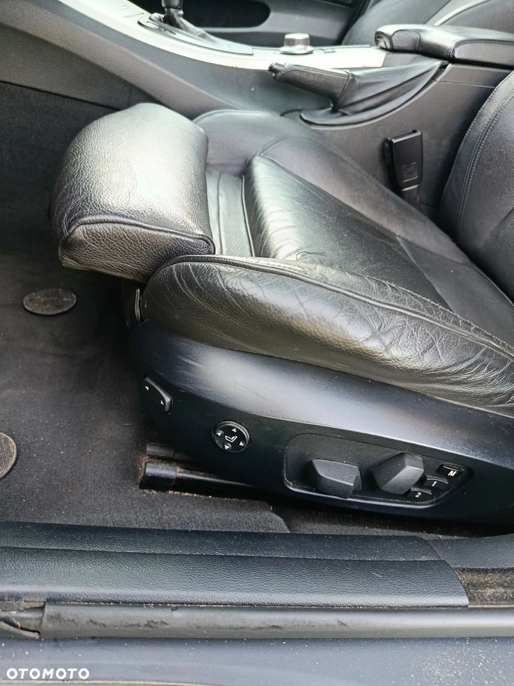 BMW Seria 3 335i - 16
