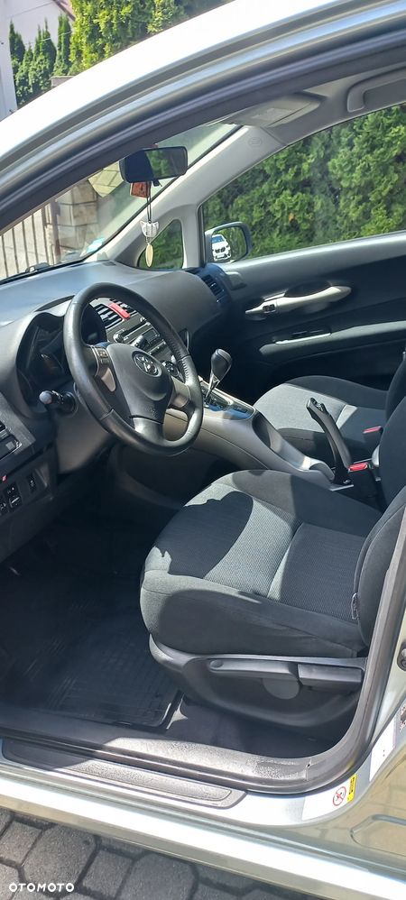 Toyota Auris - 5