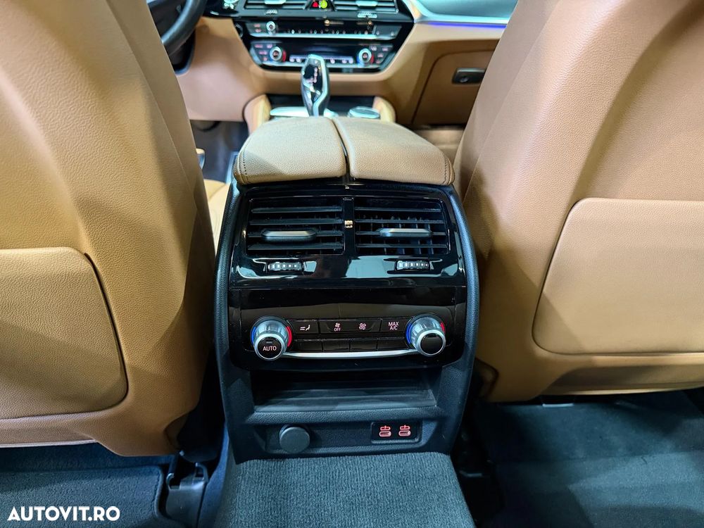 BMW Seria 5 530i Aut. - 21