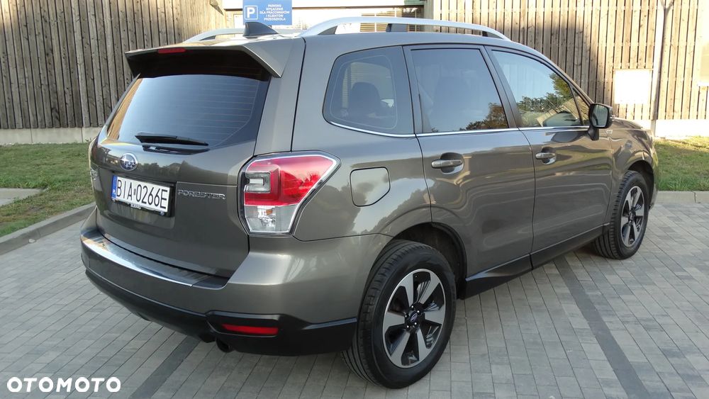 Subaru Forester 2.0 i Exclusive Lineartronic - 5