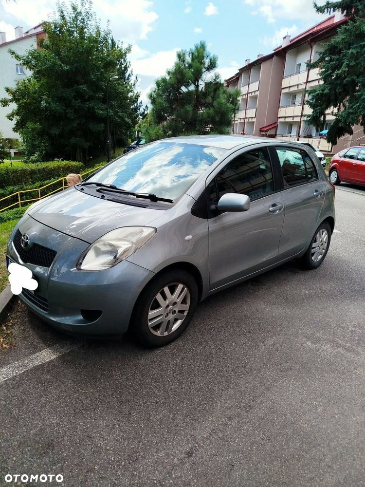 Toyota Yaris - 2