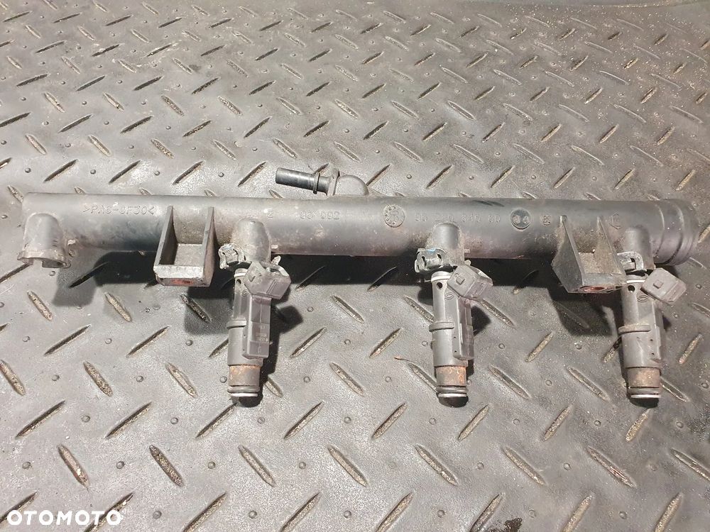 PEUGEOT CITROEN 2.0 Wtryskiwacz paliwa 01F003A WTRYSK BENZYNA 206 307 406 407 607 806 807 Expert C4 C5 C8 Evasion Jumpy Xsara POSIADAM 3 SZT - 1