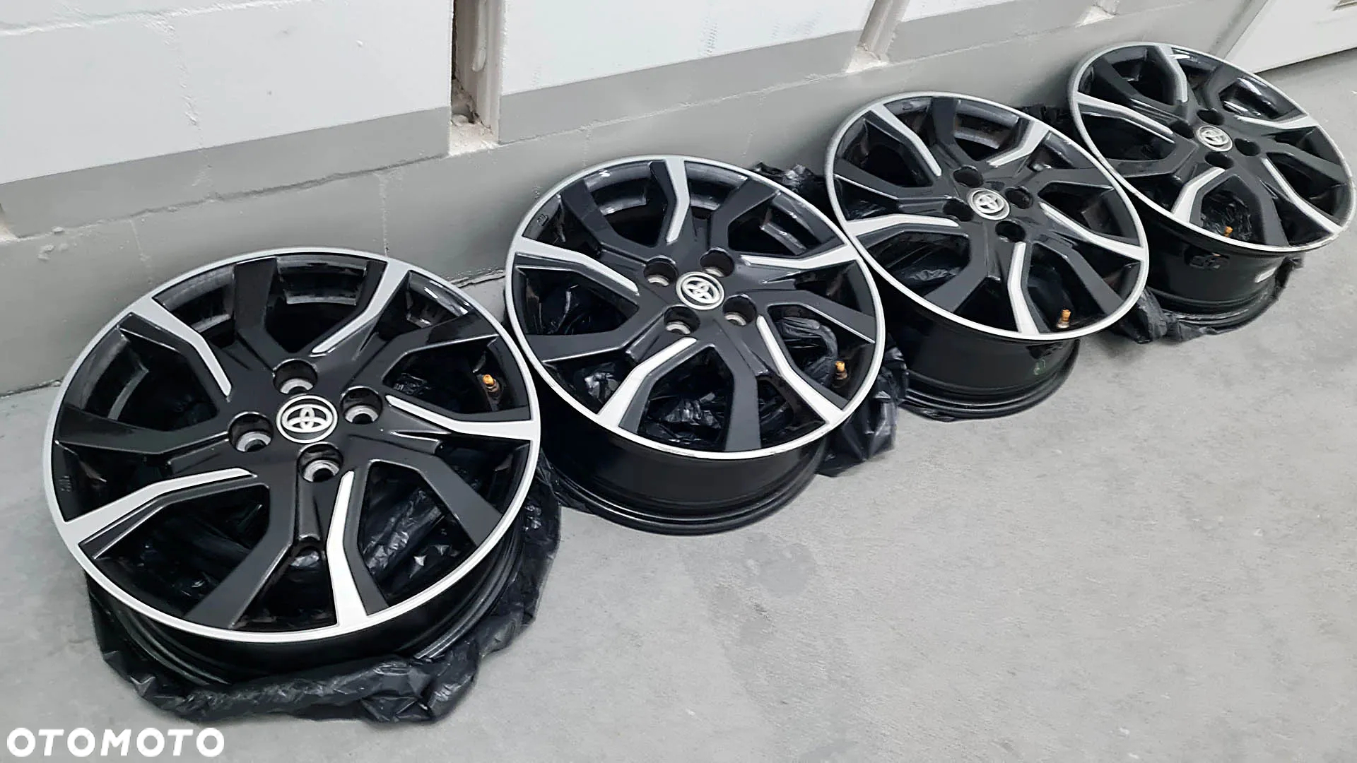Alufelgi 4 szt. komplet TOYOTA 17" 7" 4x100 - 2