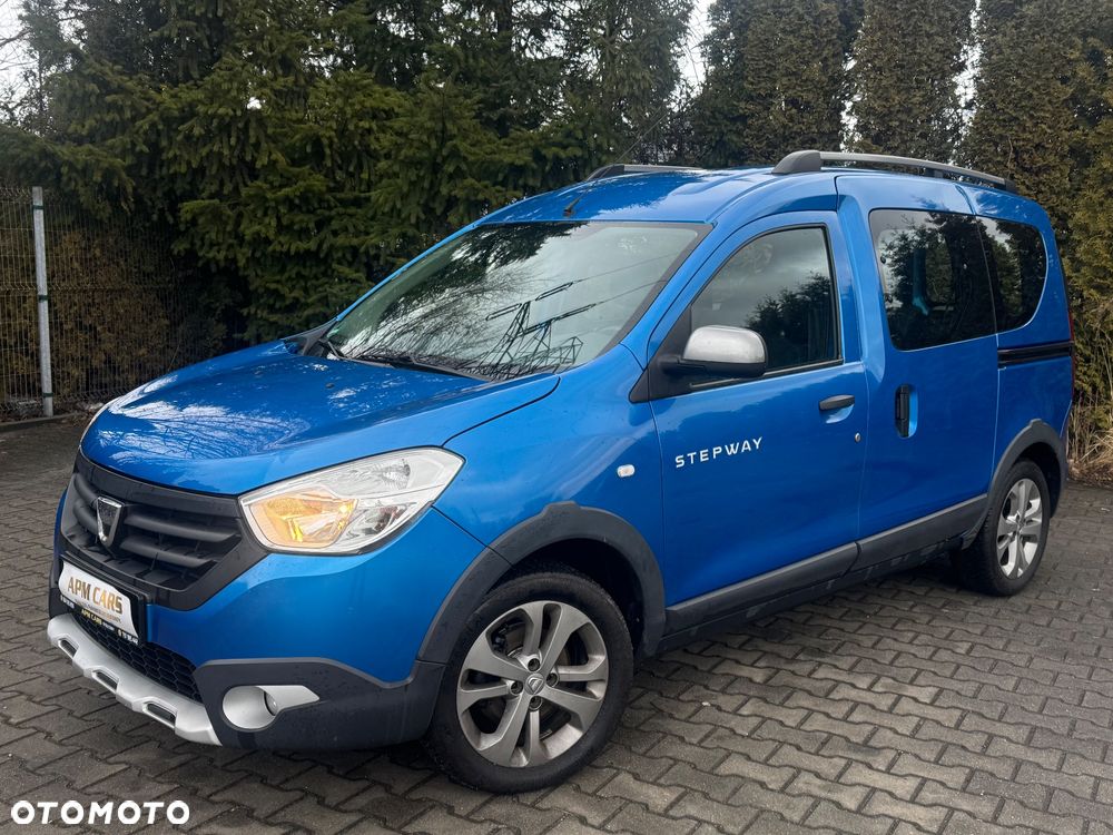 Dacia Dokker TCe 115 Stepway Celebration - 1