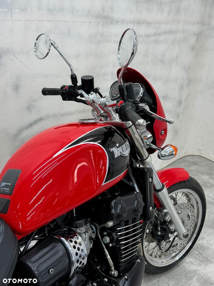 Triumph Thunderbird - 11