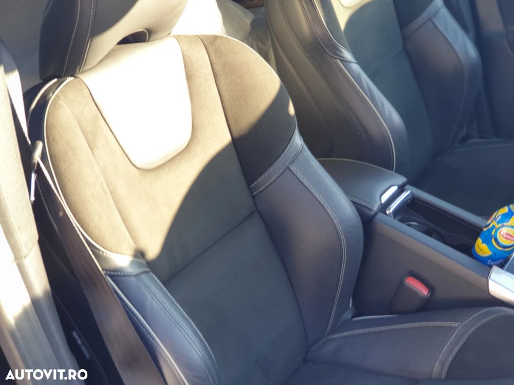 Volvo XC 60 - 38