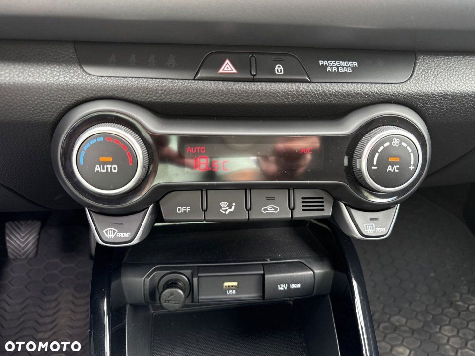 Kia Rio - 12