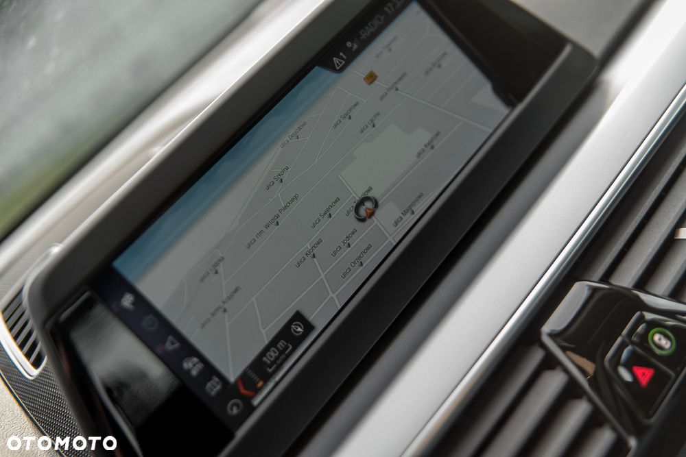 BMW Seria 5 525d - 31