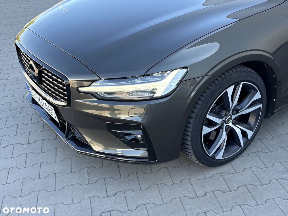 Volvo V60 B4 D R-Design - 4