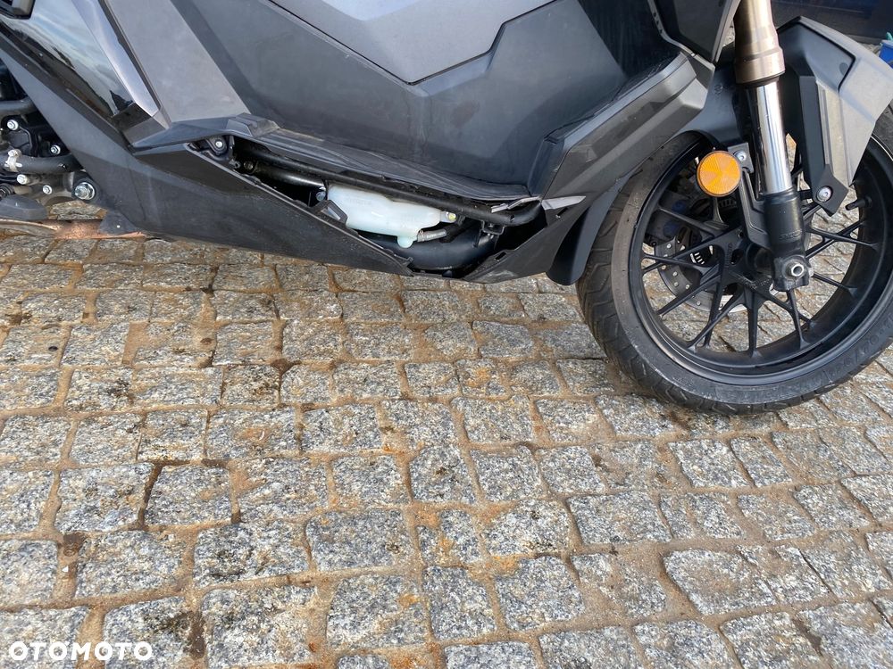 Honda ADV350 - 3